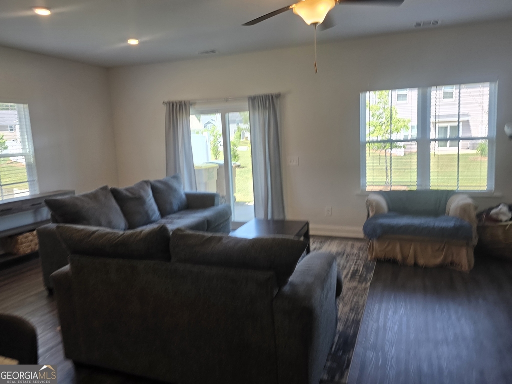 541 Governor Treutlen Circle - Photo 4