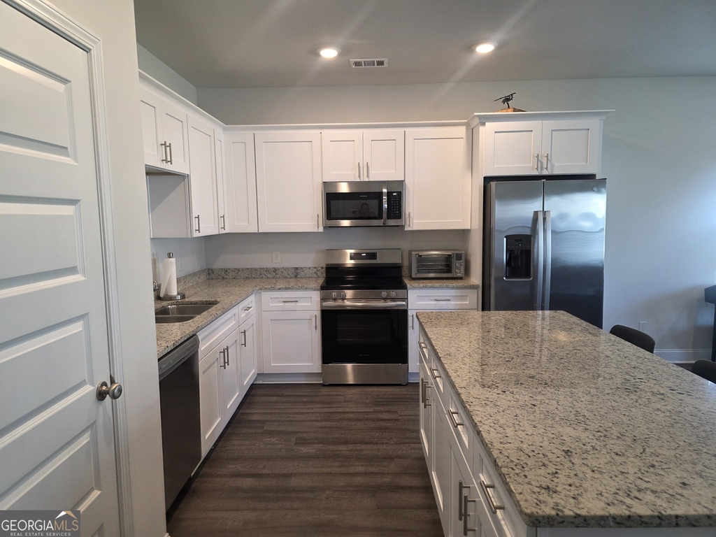 541 Governor Treutlen Circle - Photo 10