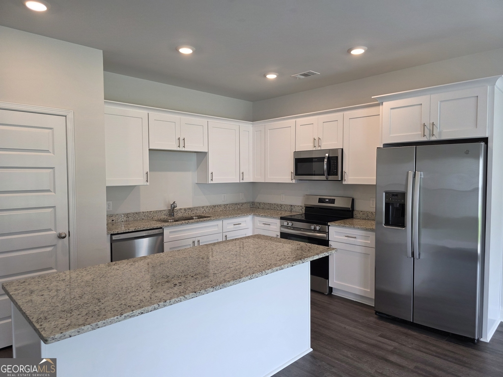 541 Governor Treutlen Circle - Photo 10