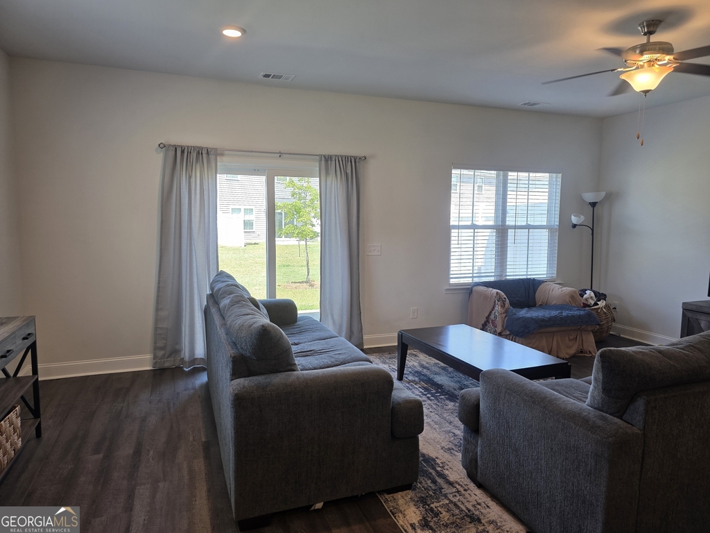 541 Governor Treutlen Circle - Photo 7