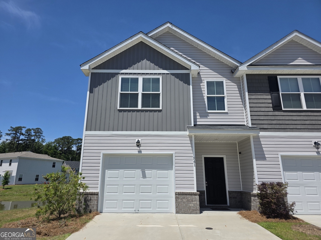 541 Governor Treutlen Circle - Photo 0