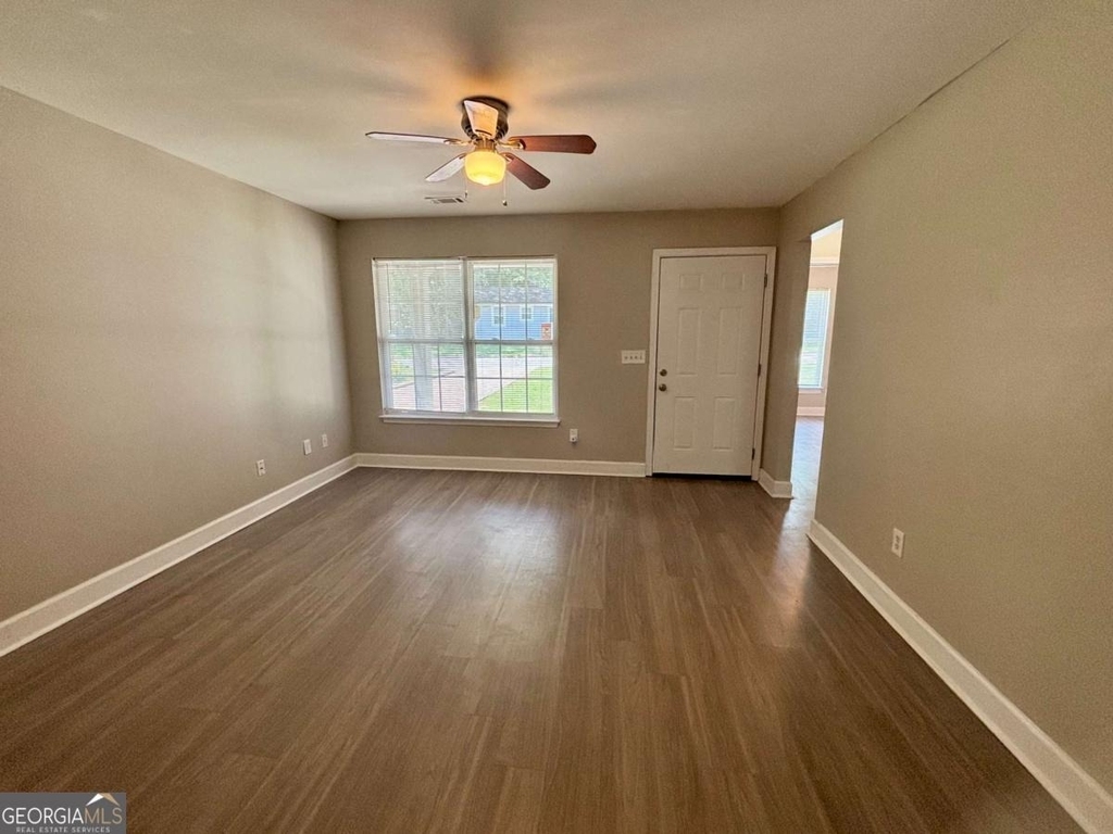 2595 Elliott Street Nw - Photo 3