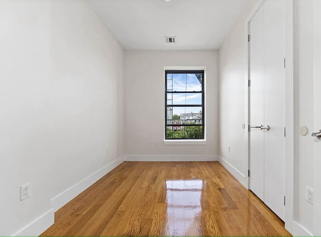 751 Dekalb Avenue - Photo 7