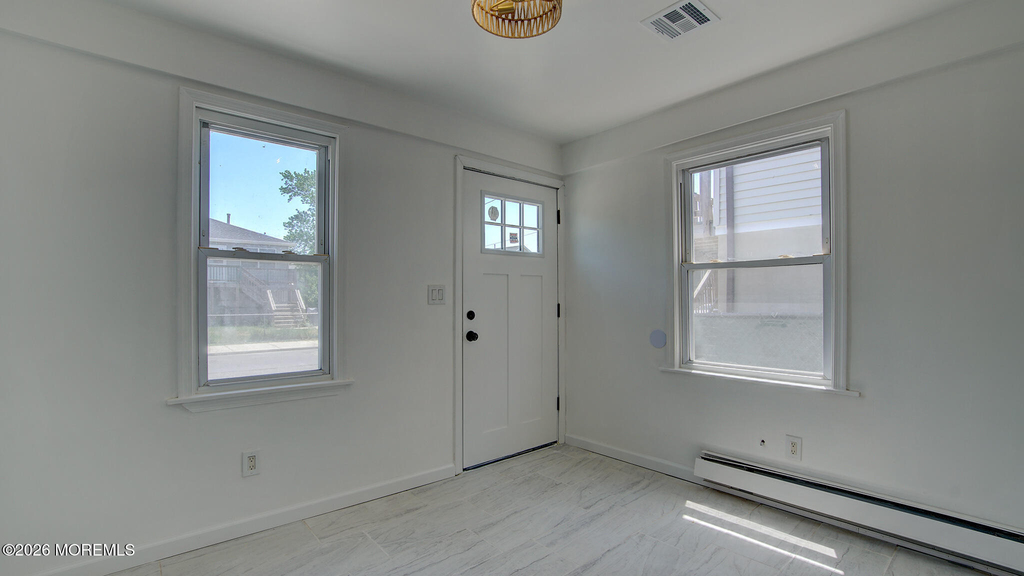 19 Bayview Avenue - Photo 6