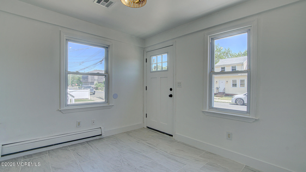 19 Bayview Avenue - Photo 8