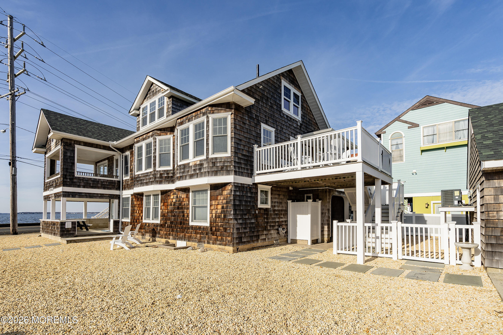 600 N Bayview Avenue - Photo 18