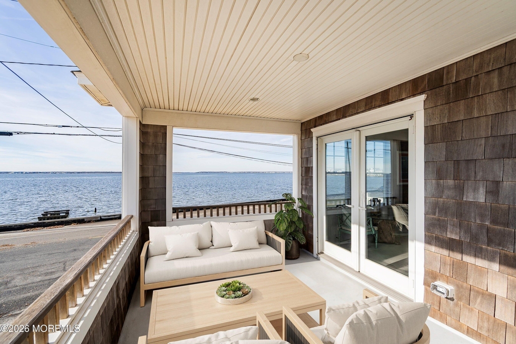 600 N Bayview Avenue - Photo 8