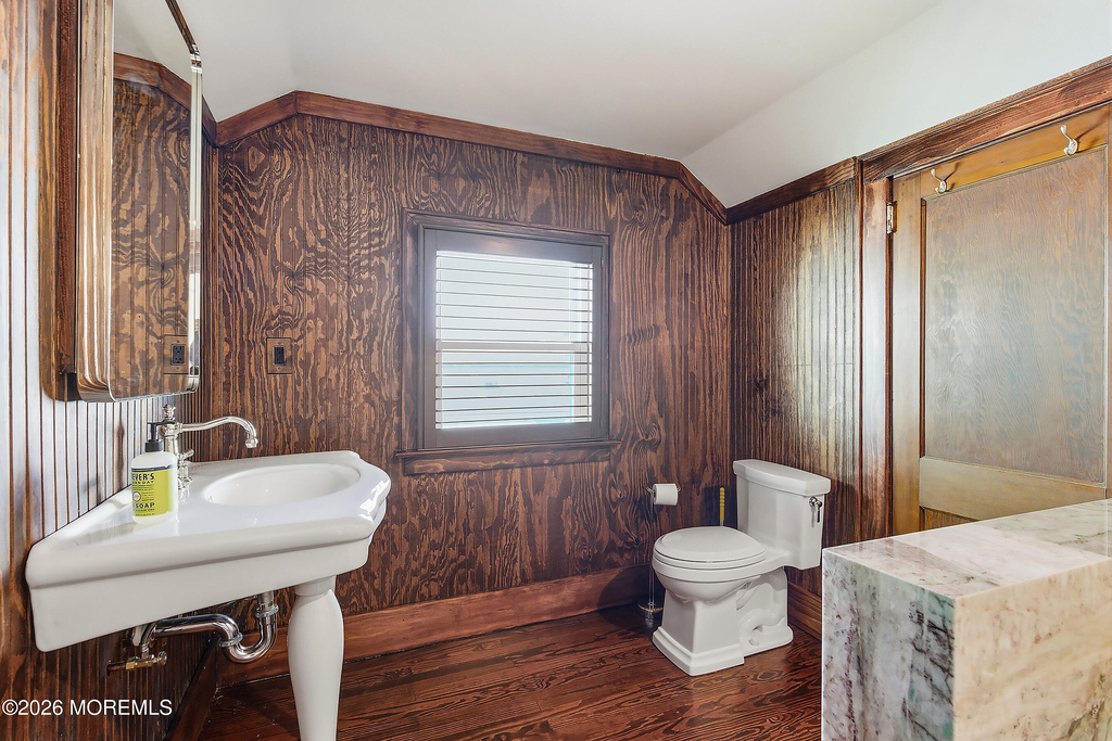 600 N Bayview Avenue - Photo 13