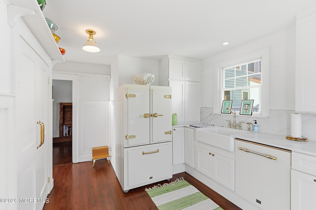 600 N Bayview Avenue - Photo 5