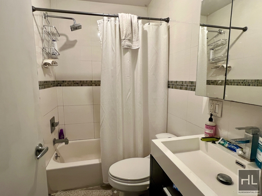 105 Troutman Street - Photo 6