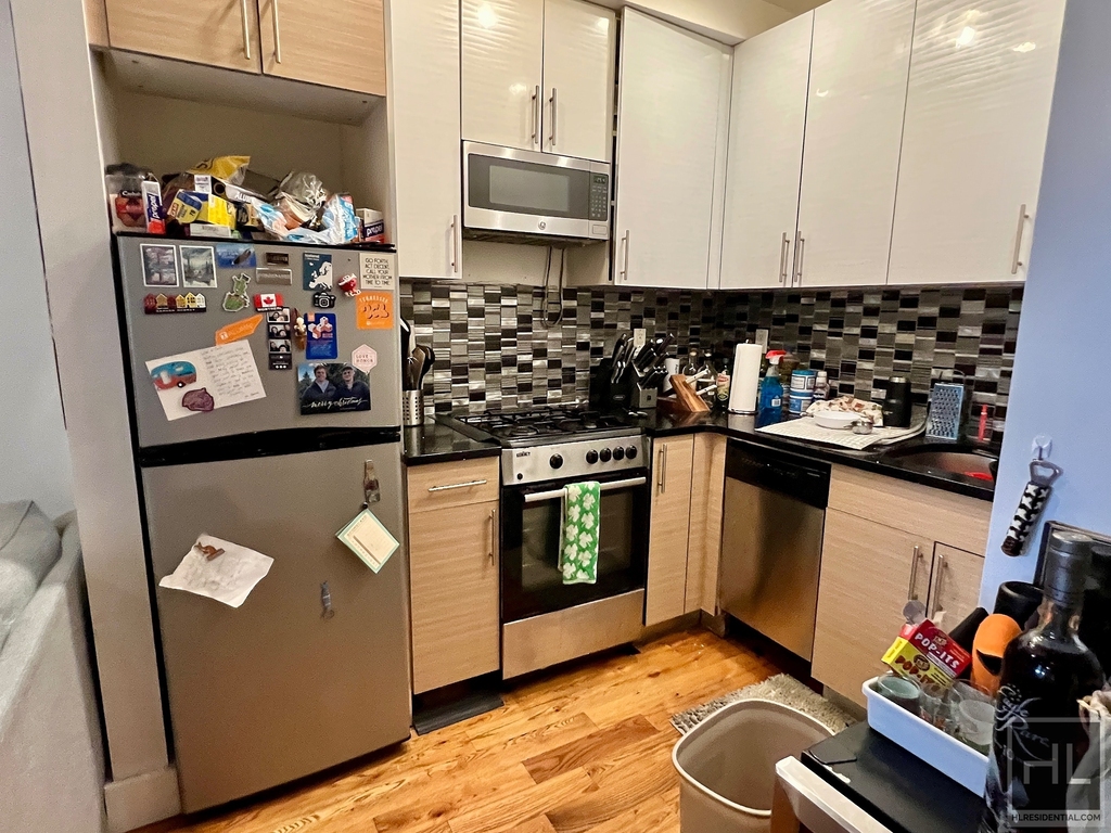 105 Troutman Street - Photo 5
