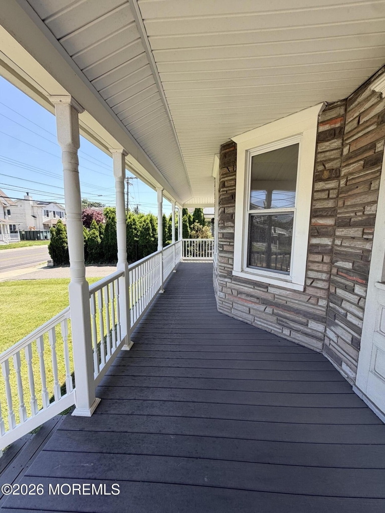 44 Norwood Avenue - Photo 1