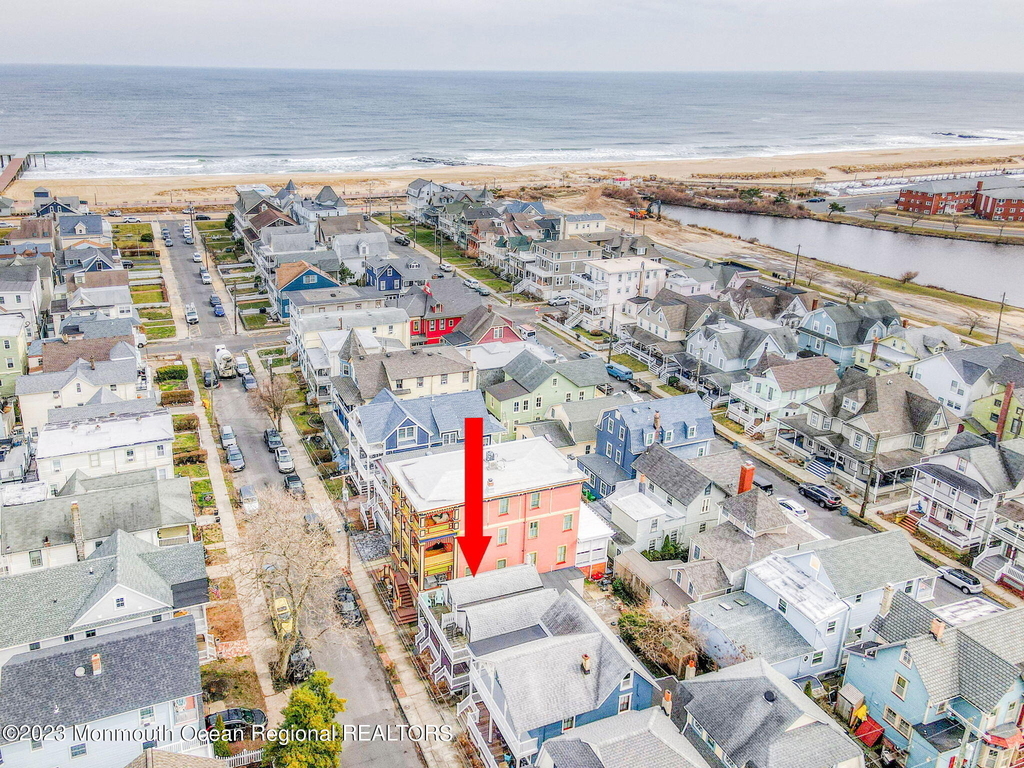 34 Webb Avenue - Photo 1