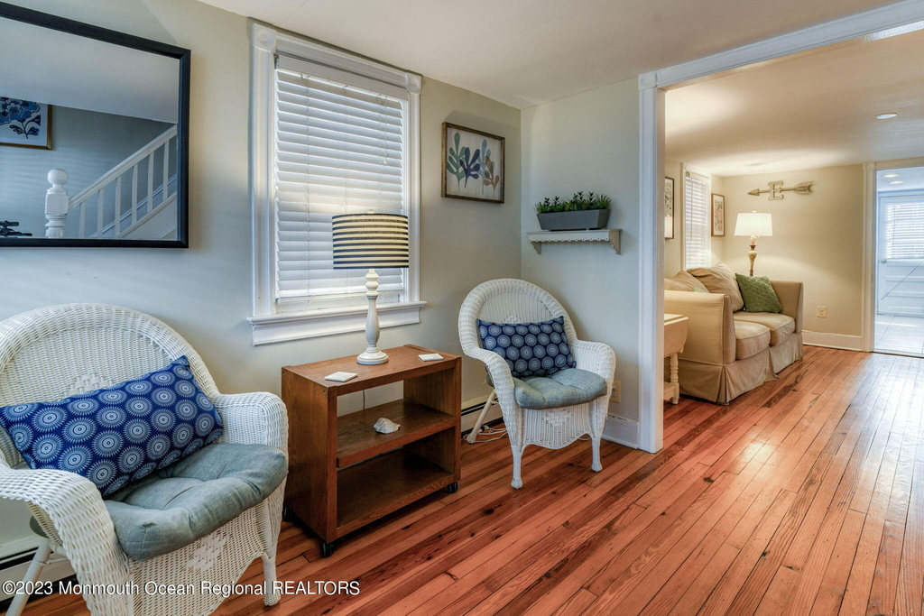 34 Webb Avenue - Photo 3