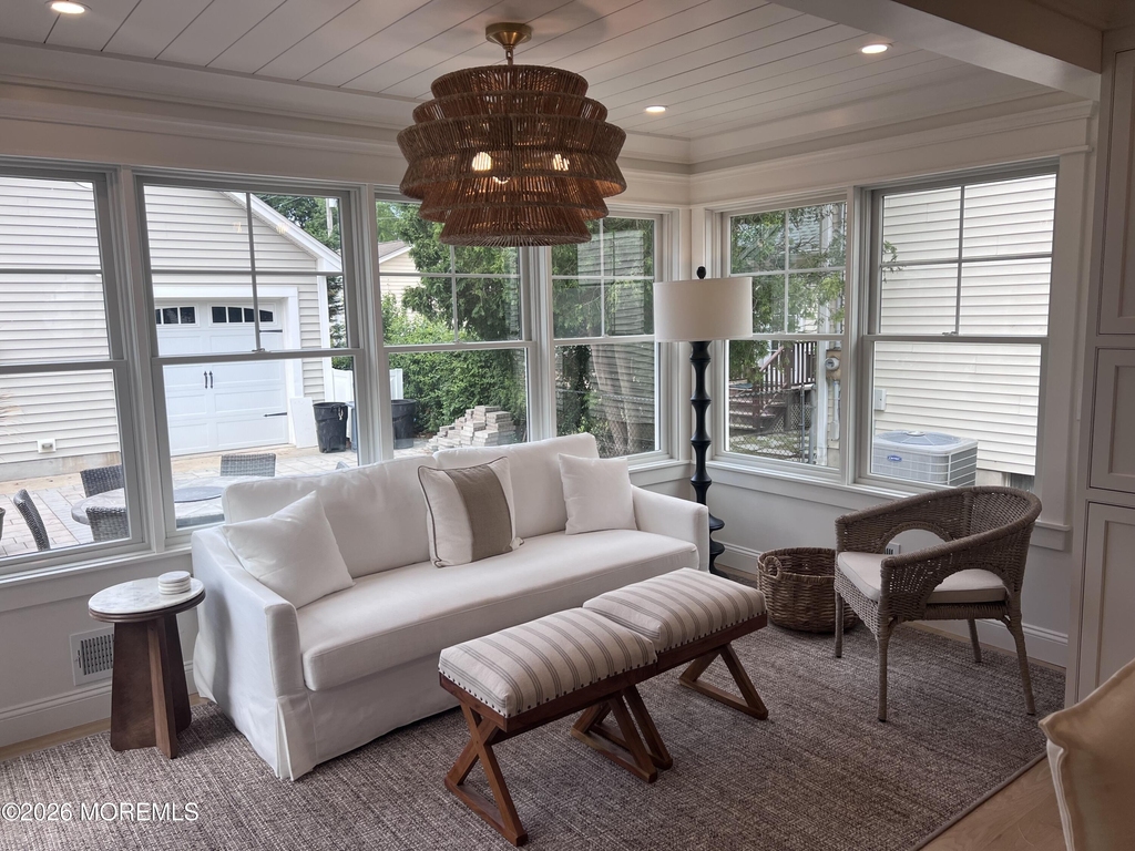 703 Boston Boulevard - Photo 11