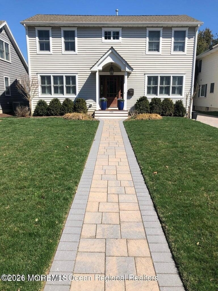 703 Boston Boulevard - Photo 0