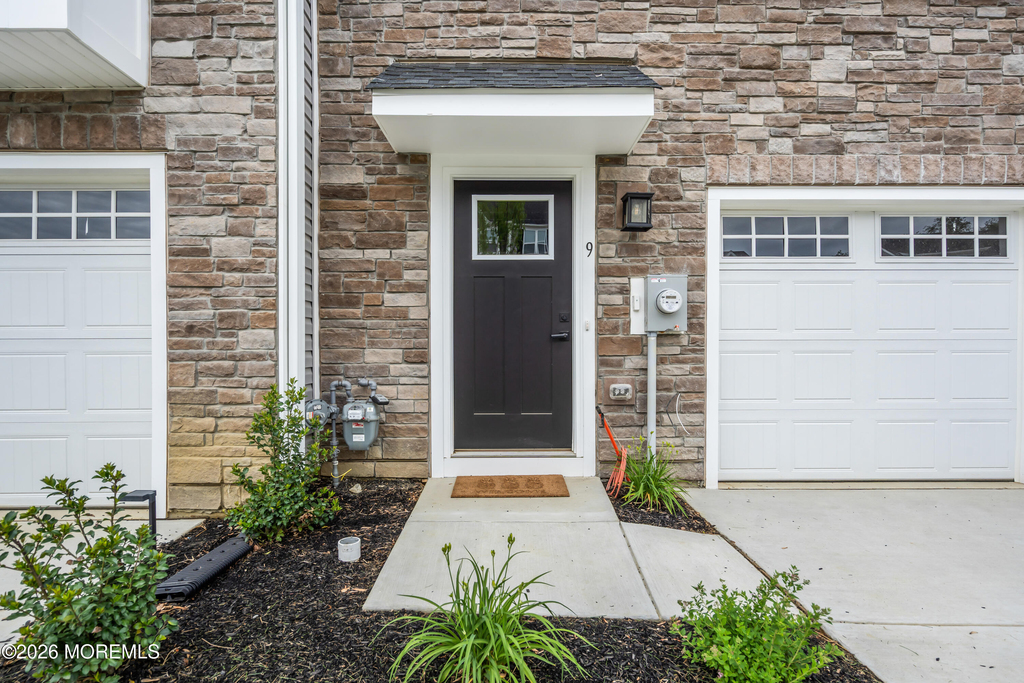9 Foxwood Drive - Photo 0