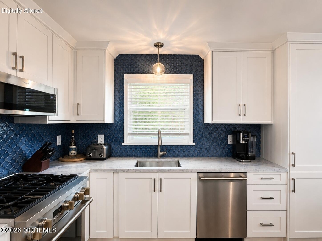 300 Coolidge Avenue - Photo 2
