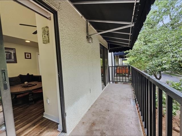 4402 Holland Avenue - Photo 6