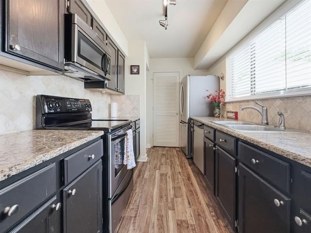 4402 Holland Avenue - Photo 9