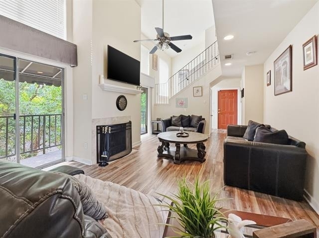 4402 Holland Avenue - Photo 4
