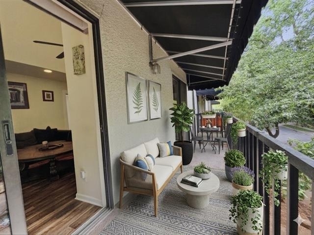 4402 Holland Avenue - Photo 5