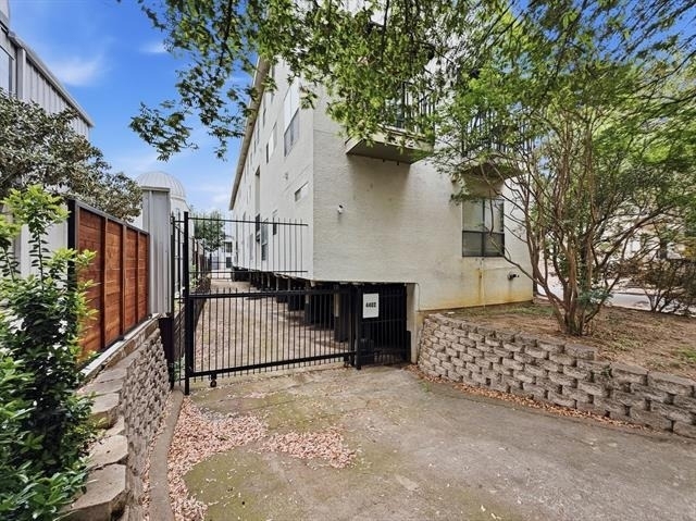 4402 Holland Avenue - Photo 23