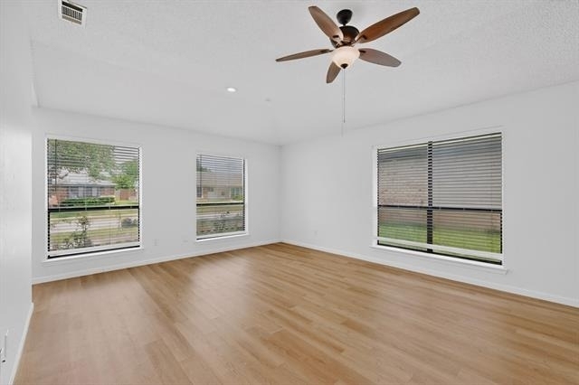 312 Cole Street - Photo 5