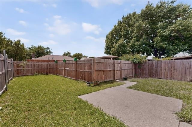 312 Cole Street - Photo 25