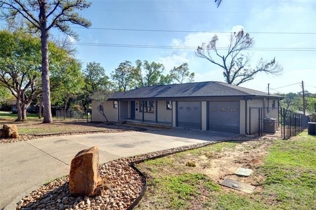 5549 Sam Calloway Road - Photo 3