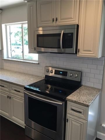 2521 Brennan Drive - Photo 2