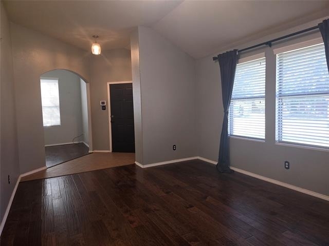 5750 Crestwood Drive - Photo 4