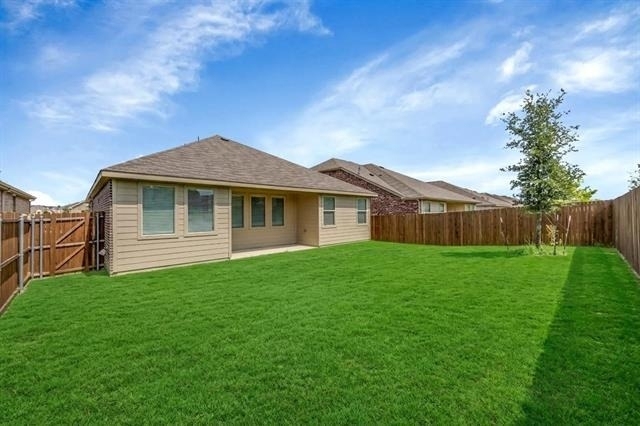 8425 Honeylocust Street - Photo 28