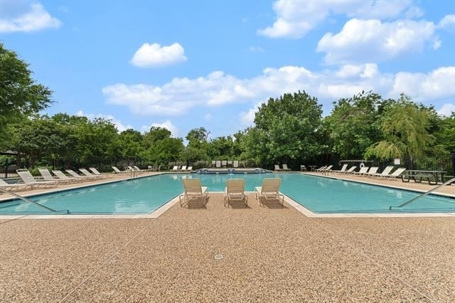 2616 Pine Trail Drive - Photo 2