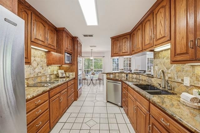 2700 Solar Court - Photo 14