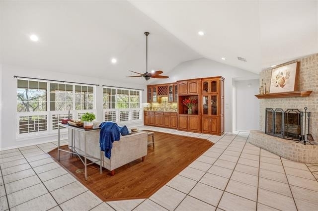 2700 Solar Court - Photo 4