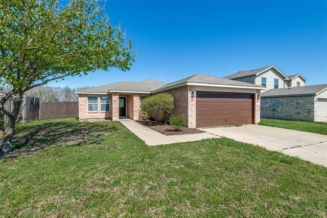 312 Stanford - Photo 0