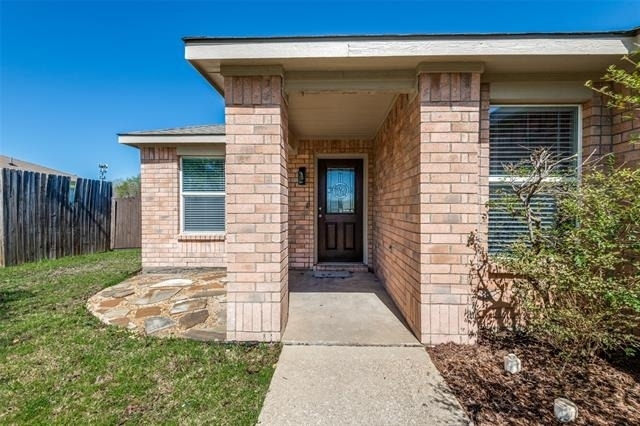 312 Stanford - Photo 3