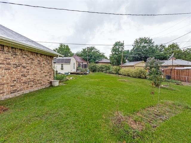 829 Broadmoor Drive - Photo 17