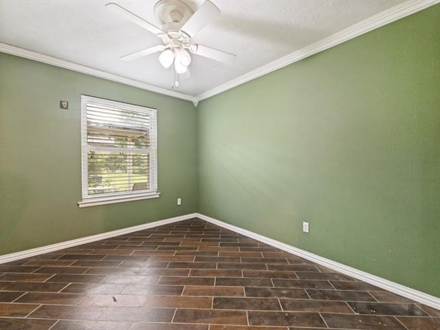 829 Broadmoor Drive - Photo 15