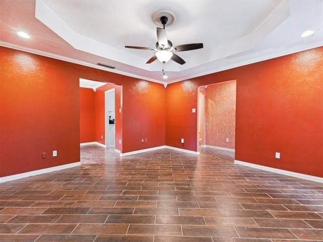 829 Broadmoor Drive - Photo 6