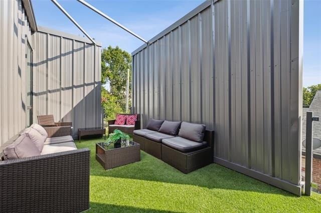 4305 Roseland Avenue - Photo 29