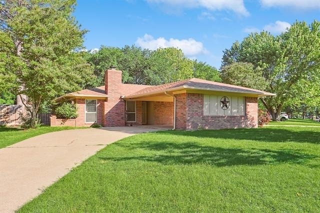 2525 Freedom Lane - Photo 0