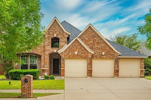 2504 Maple Stream Drive - Photo 3