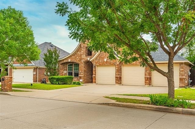 2504 Maple Stream Drive - Photo 1