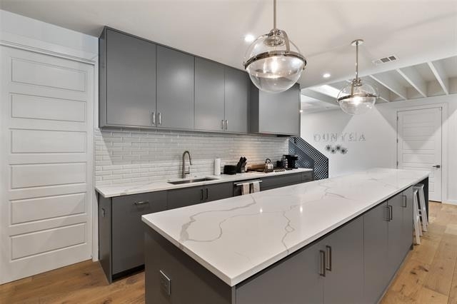 4303 Roseland Avenue - Photo 3