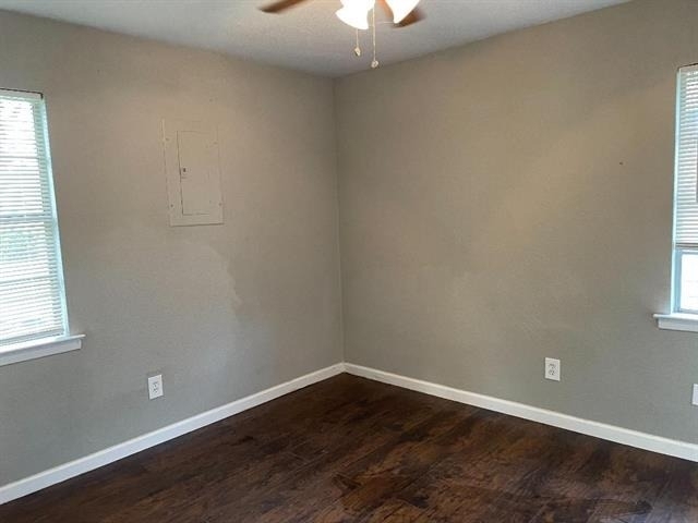 4425 Jane Anne Street - Photo 9