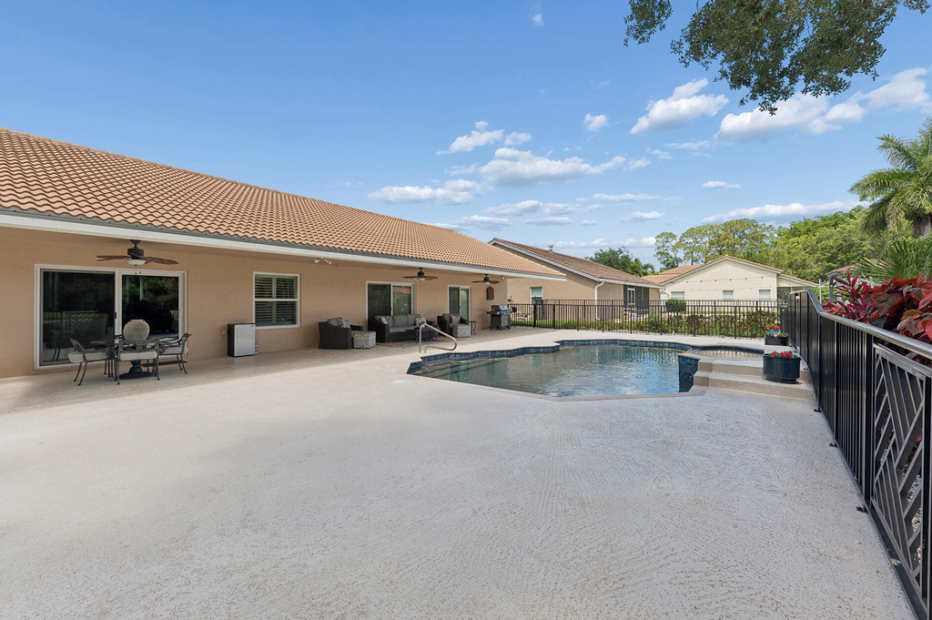 8658 Vista Greens Court - Photo 16