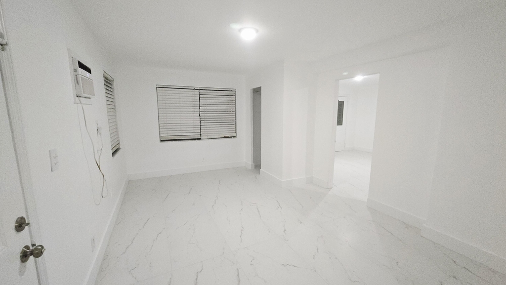 2849 Ne 13th Avenue - Photo 11