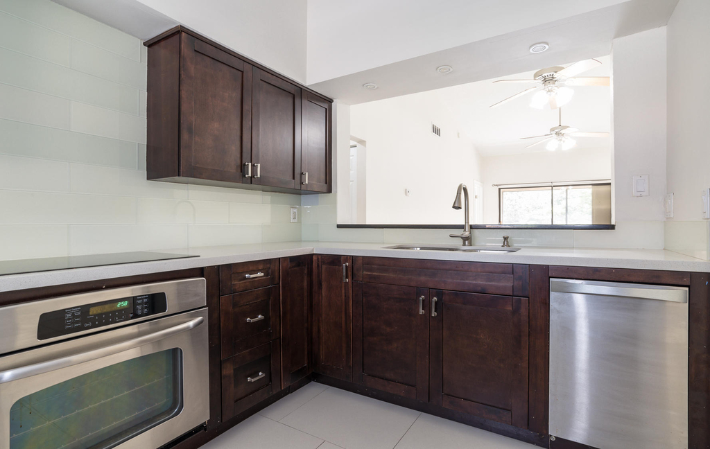 3129 Millwood Terrace - Photo 3